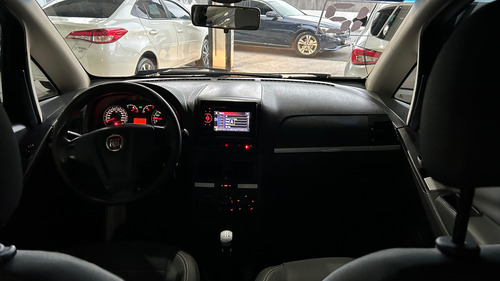 Fiat Idea 1.4 Attractive Flex 5p