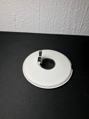 Base De Carga Magnética Apple A1714 Para Apple Watch Blanco (Usado)