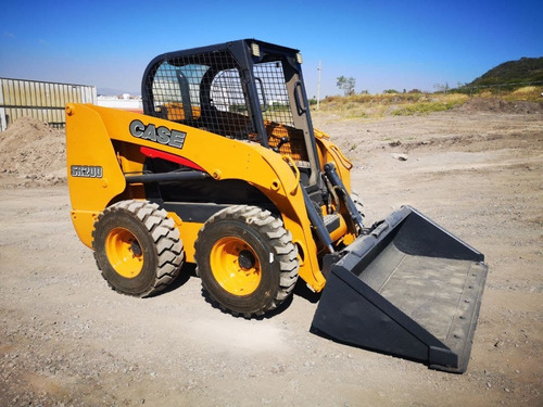 Imagen 3 de 14 de 07) Minicargador Case Sr200 2014