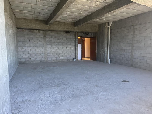 Oficina En Obra Gris En Venta Con Financiamiento, Jardines Del Pedregal