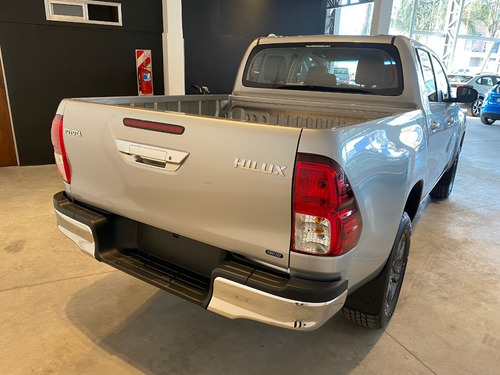 Imagen 6 de 14 de Toyota Hilux Sr Dc 4x2 2.4 Tdi Manual Vehiculosdeloeste
