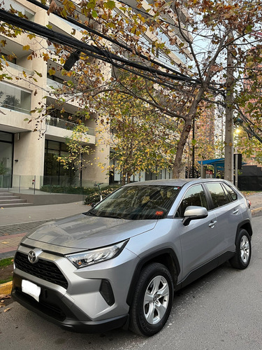 Toyota RAV4 LE 2.0 4x2 MT
