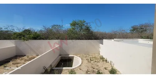 Hermosa Casa Moderna En Condominio Conkal