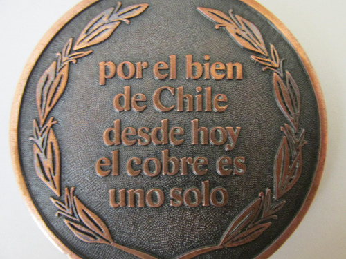 Antigua Medalla Fundacion De Codelco Chile Año 1976 Escasa (Usado)