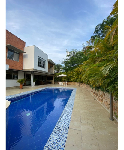 Venta Casa De 800m2 Condominio Pance, Sur De Cali 9245.