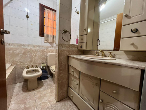 Imagen 25 de 30 de Casa Duplex De 3 Dormitorios Pileta , Barrio Cotevi - Ciudad Evita