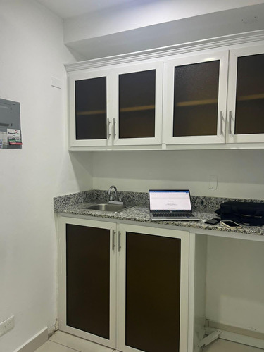 For Rent Local De Oficina En Los Prados De 150m2 Segundo Nivel Con 3 Parqueos