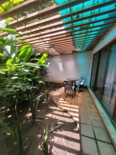 Se Vende Impecable Casa En La Urbanizacion La Entrada Ii