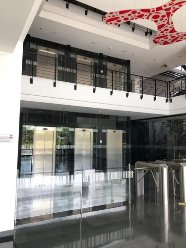 Oficina En Arriendo/venta En Chico Norte. Cod A1094025