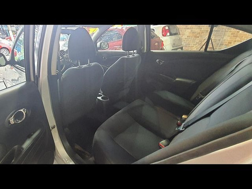 Nissan Versa 1.6 16v Sl 2013