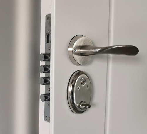Imagen 7 de 9 de Puerta Exterior De Seguridad Multianclaje Foliada Pvc 70mm