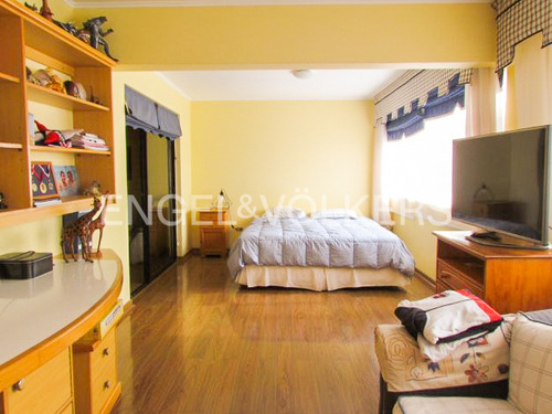 Amplia Residencia Con Local Comercial Hoy Operando