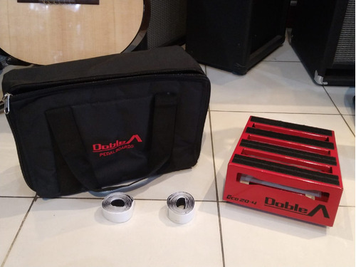 Pedalboard Doble A® - Modelo Eco 20-4 Con Funda Y Velcros