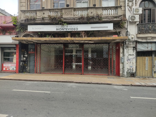 Avenida Dieciocho De Julio Entre Arenal Grande Y Pablo De Maria