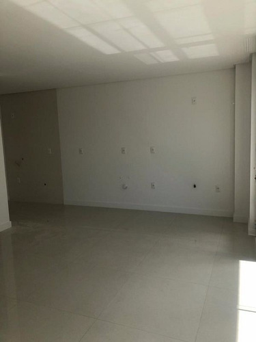 Imagem 3 de 14 de Apto Novo No Bairro Fazenda, Com 1 Suíte + 1 Dorm. E 2 Vgs De Garagem! - 1264_1