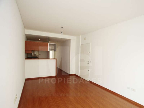 Impecable 2 Ambientes Luminoso Suite Vestidor Baño Toil