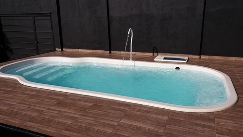 Chácara Salão Espaço Para Festas E Eventos Com Piscina