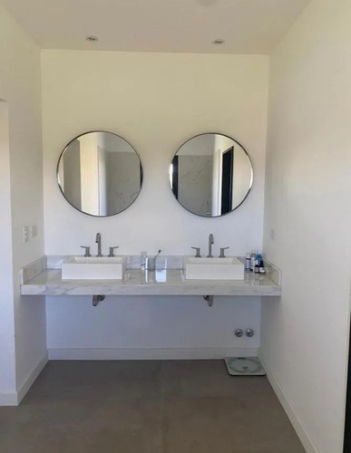 Imagen 4 de 5 de Casa Con Piscina Super Oferta