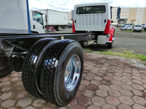Imagen 5 de 11 de Freightliner M2 Modelo 2013