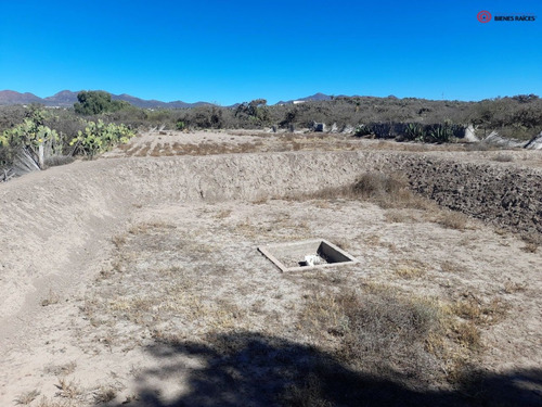 Terreno Con Construcción En Santiago De Anaya