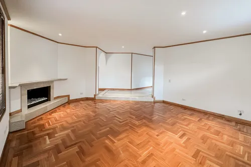 Casa En Arriendo/venta En San José De Bavaria. Cod A7174