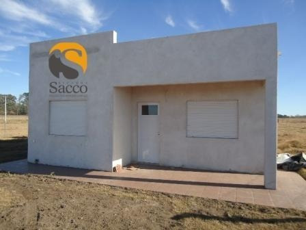 Imagen 1 de 10 de Casa S¿dos Dormitorio Venta Sector Norte De #trenquelauquen