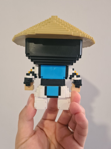 Funko Pop! 8-bit Raiden 14 Gamestop Exclusivo Mortal Kombat (Usado)