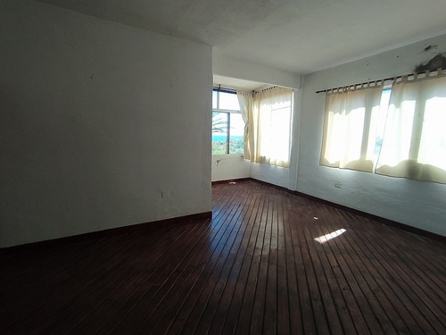 Imagen 10 de 14 de Casa Tipo Posada De 4 Apartamentos Con Vista