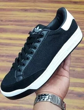 adidas rod laver negras