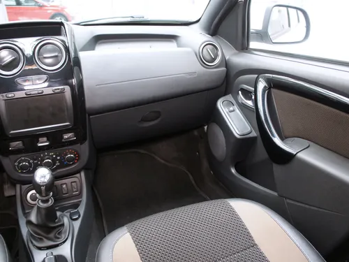 Renault Duster DYNAMIQUE MT 4X4
