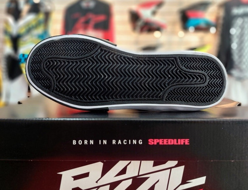 Imagen 6 de 7 de Zapatillas Urbanas Radikal Hook Army- All Motors Online-