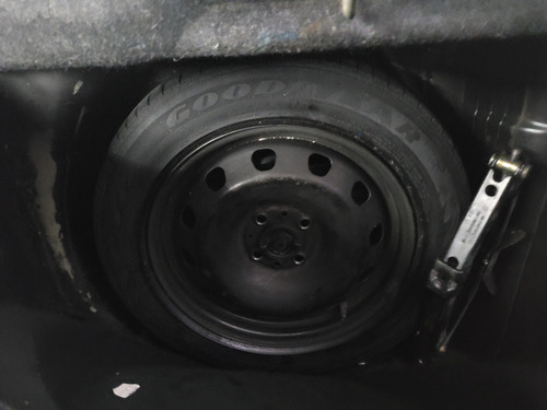 Fiat Punto 1.6 16v Essence Flex Dualogic 5p