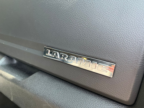 RAM Ram Classic 5.7 Laramie Night Edition Cab. Dupla 4X4 Aut. 4P