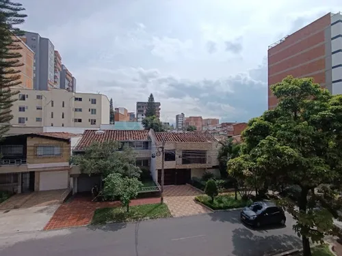 Apartamento En Arriendo Laureles 472-7213