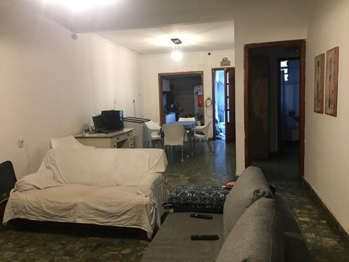 Imagen 4 de 19 de Venta Casa/lote Quilmes Centro