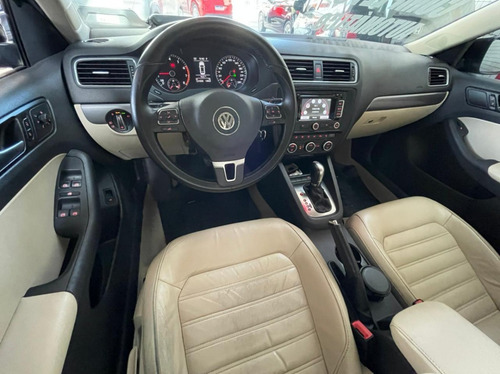 Imagem 3 de 11 de Volkswagen Jetta 2.0 Highline
