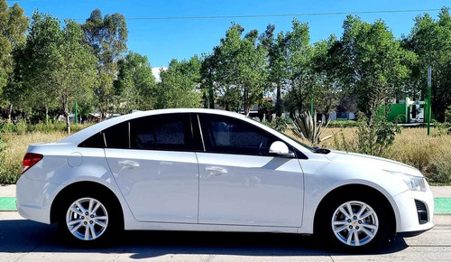 Imagen 9 de 9 de Chevrolet Cruze 2014 1.8 Ls Mt