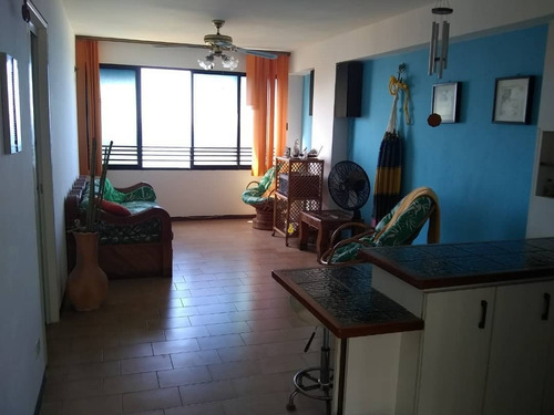 Imagen 3 de 14 de Apartamento En Alquiler Catia La Mar