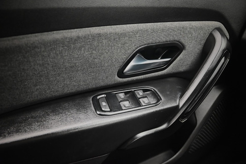 Imagen 14 de 18 de Renault New Duster Intens 1.6 At