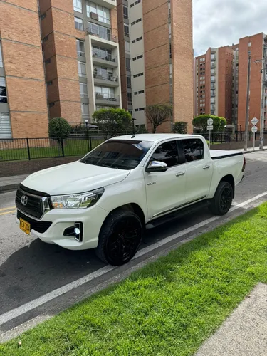 Toyota Hilux Srv At 2800cc Aa 4x4 Td