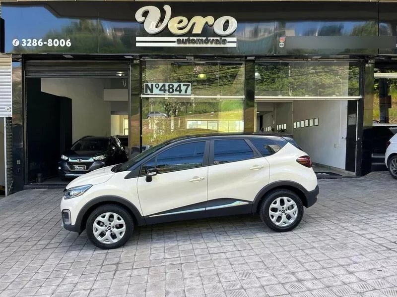 Renault Captur Zen 16a