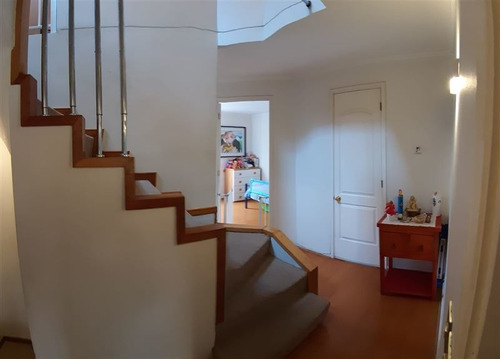 Imagen 7 de 20 de Casa En Venta De 6 Dorm. En San Carlos De Apoquindo