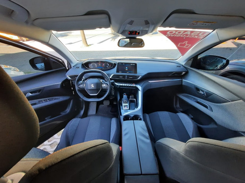 Peugeot 3oo8 1.6 Allure Tiptronic L/17