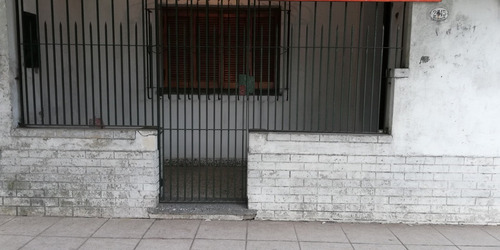 Casa Sola Con Amplio Lote