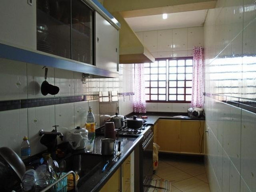 Imagem 6 de 15 de Sobrado Para Venda Em Araras, Parque Das Árvores, 3 Dormitórios, 2 Suítes, 1 Banheiro, 2 Vagas - V-040_2-488426