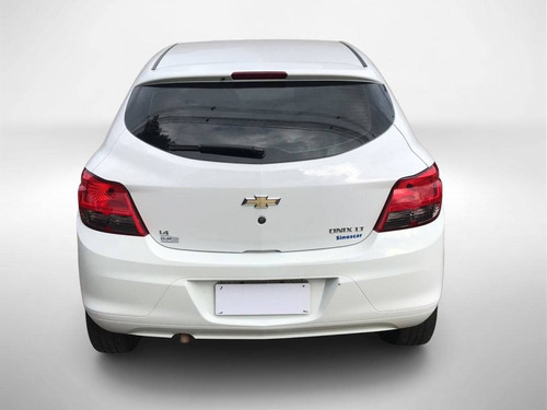 Imagem 5 de 11 de Chevrolet Onix Lt 1.4 8v Flex