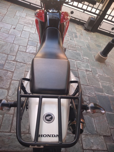 Honda Xr 150l Excelente Estado.