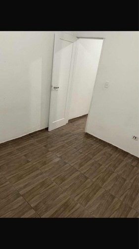 Casa 3 Quartos Na Astúrias Frente Mercado Kril Com Garagem