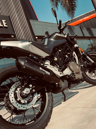 Imagen 3 de 18 de 401 Svartpilen Husqvarna Ahora 18 Sin 0% 0km 2023 En Stock