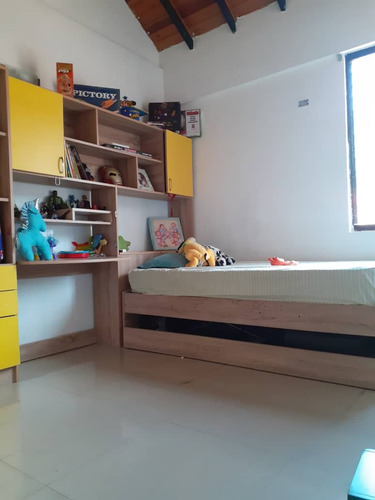 Imagen 11 de 21 de Townhouse En Residencias Altos De Monte Alegre Urb Tazajal En Naguanagua + Piscina Y Pozo